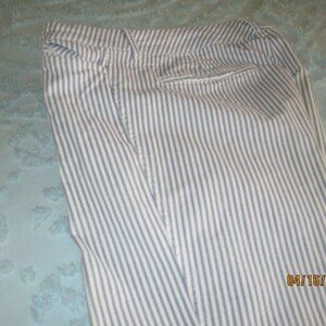 Women's pants, Pixie Pants Old Navy Size 11